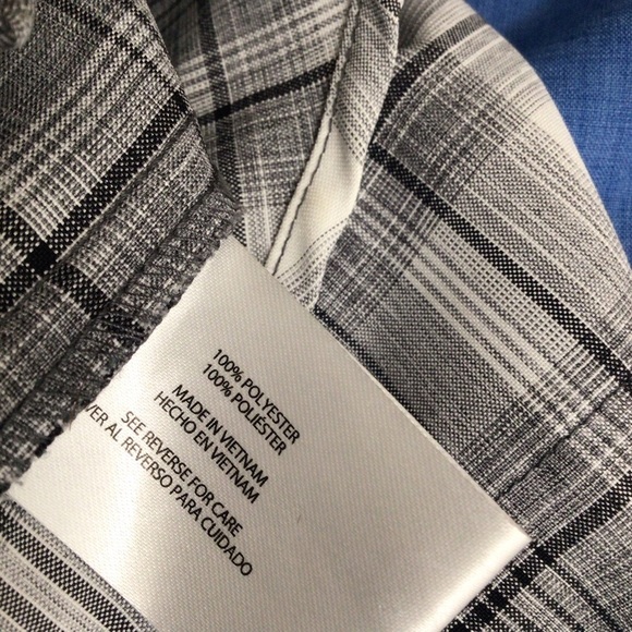 2 bundle lot Orvis button up shirts men small blue black - Picture 9 of 11